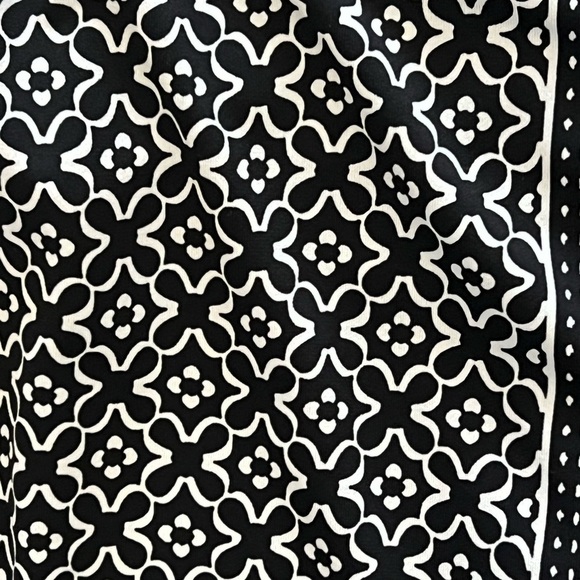 Max Studio Black and White Geometric Pattern Dress - Picture 3 of 4